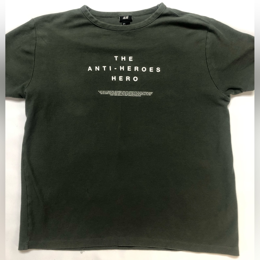 H&M PRINTED T SIZE LARGE